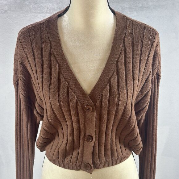 Abound Sweaters - Abound Cropped Women's Size Large Long Sleeve V Neck Brazer Color Brown